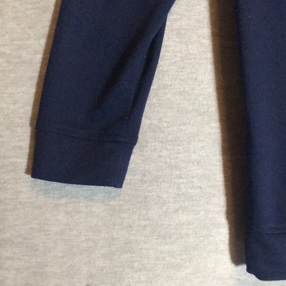 ISAAC MIZRAHI Embroidered Beautifully Long Line Buttery Soft Graphic Top - Picture 7 of 16